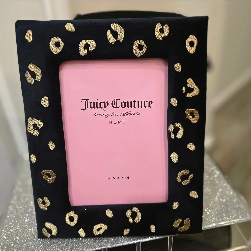 Juicy Couture stylish black